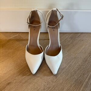 Call it Spring White Ankle Strap Pointed Toe Pumps Sz 9 Bridal Bachelorette